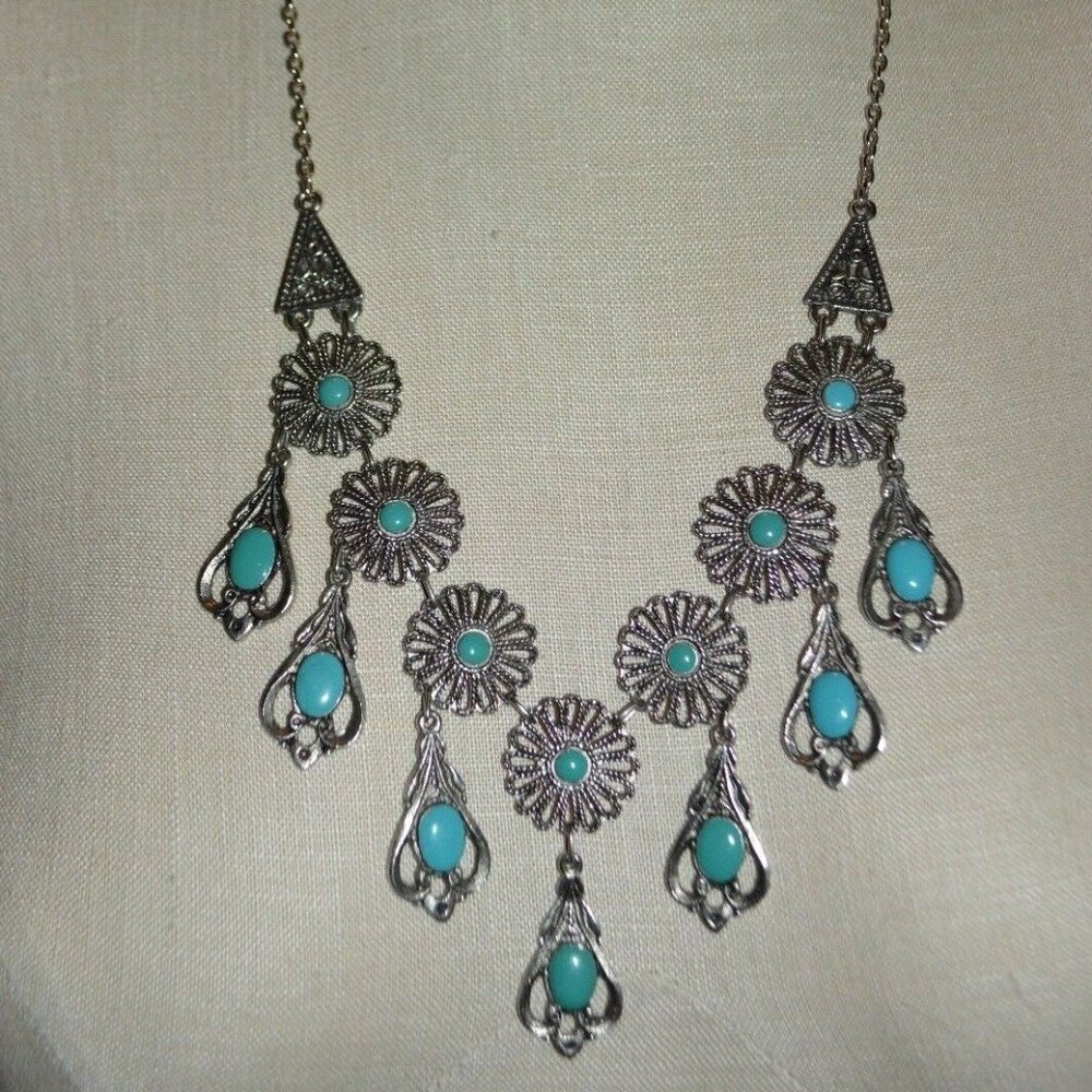 Faux Turquoise Enamel Southwestern Flower Necklace